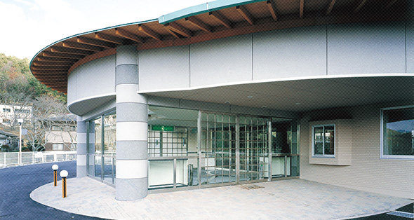 川西リハビリテーション病院の施設写真